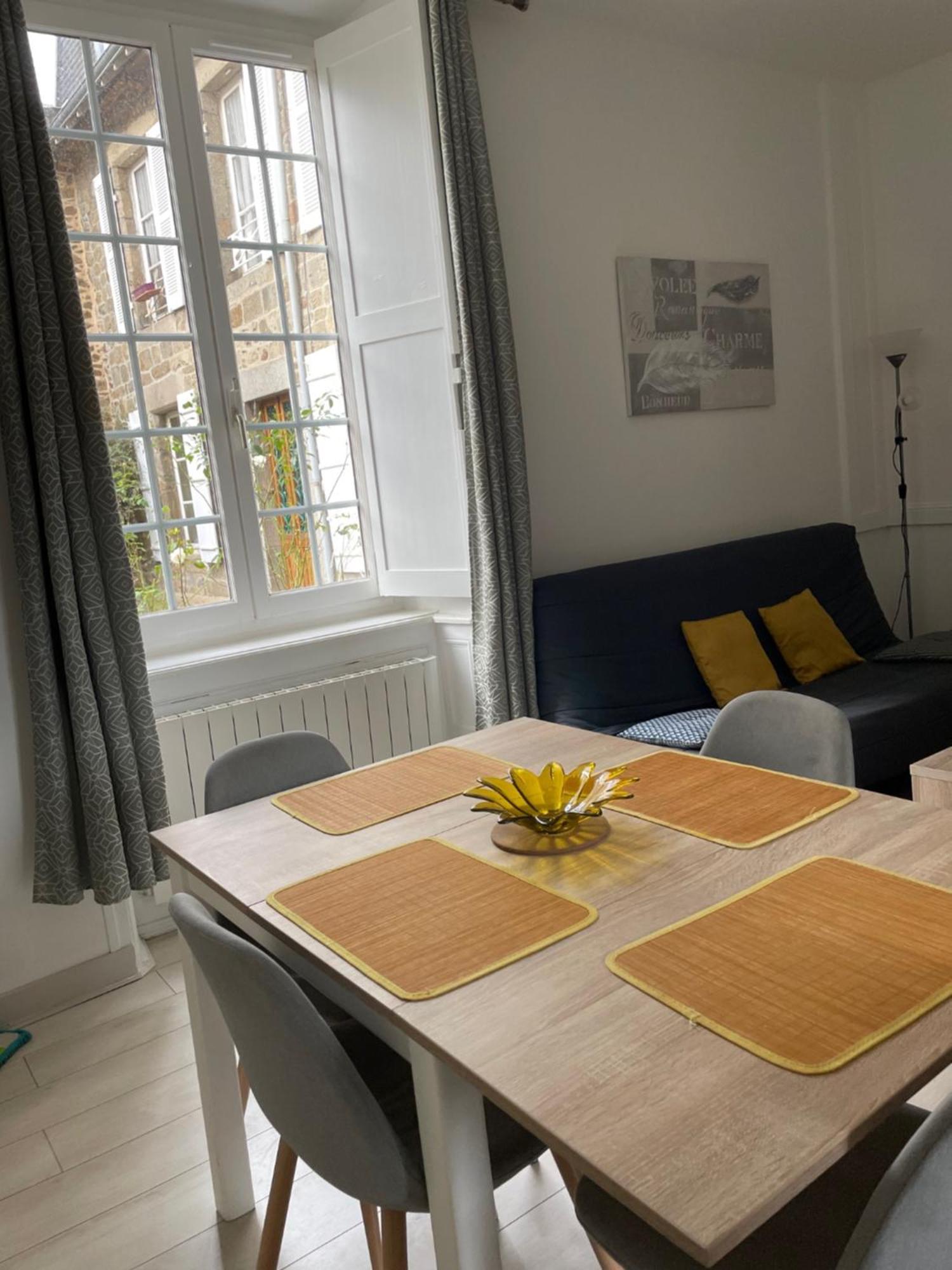 Charmant Appartement T2 Plein Centre Ville سانت بريوك المظهر الخارجي الصورة